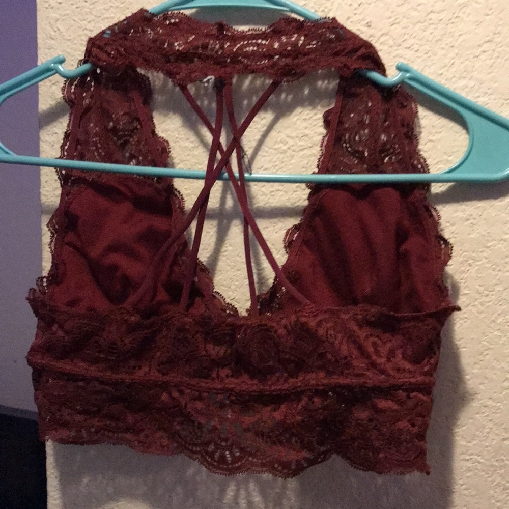 Bras - Picture 2 of 2